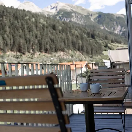 公寓 Arlberg Mountain *