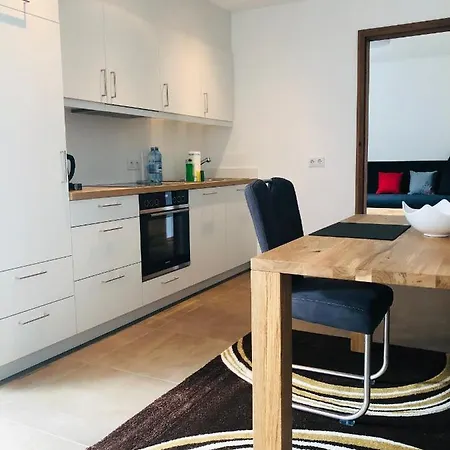 Arlberg Mountain Apartment Pettneu am Arlberg